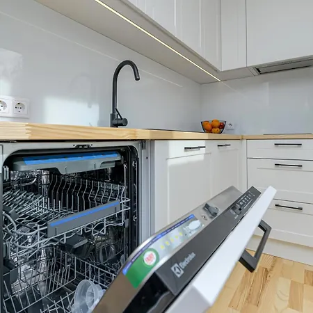 Cozy 1-bedroom In The Centre *