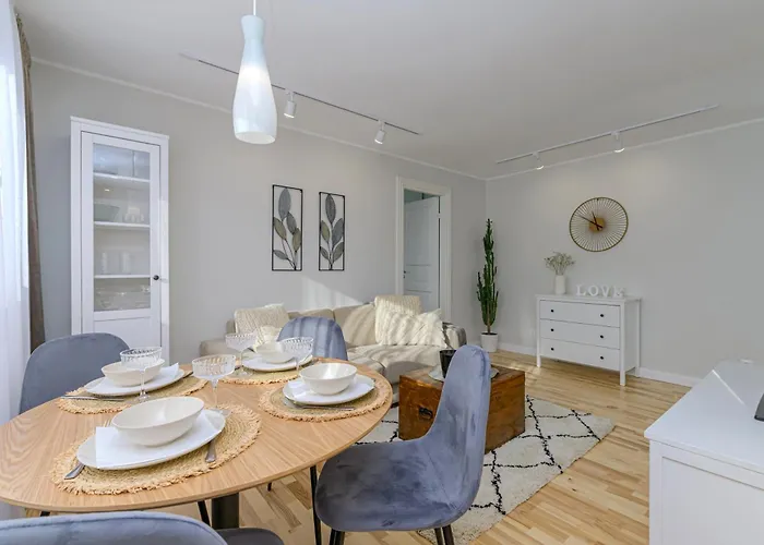 Cozy 1-bedroom In The Centre Апартаменты Таллин